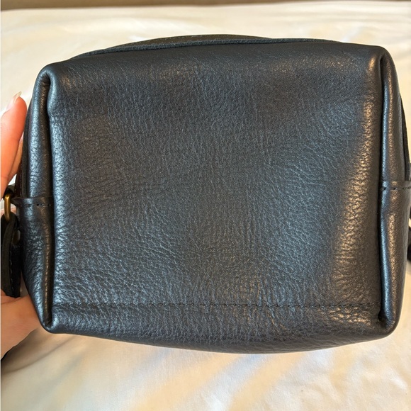 Portland Leather Pebbled Black Mini Mesa Crossbody - Picture 2 of 8